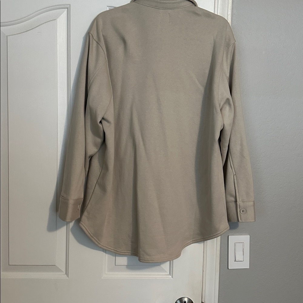 Gap Shacket - image 2